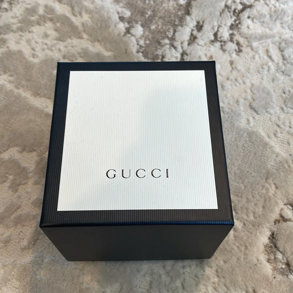 NWT GUCCI DIVE XL 45MM QUARTZ WATCH
